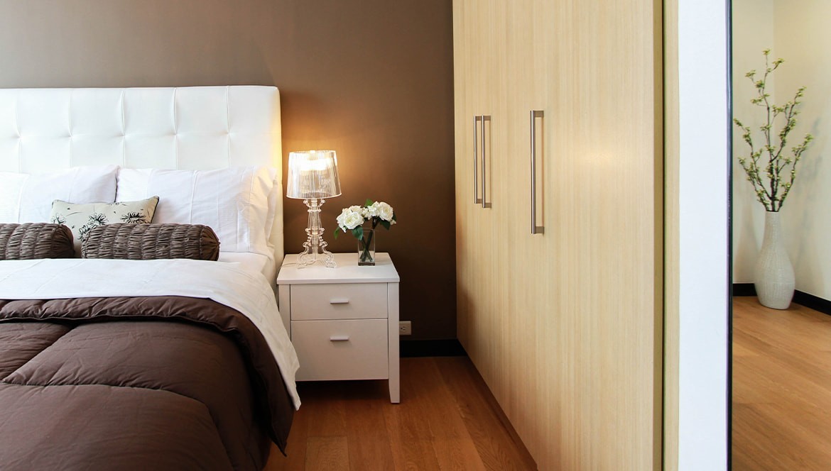 Schlafzimmer ohne Feuchtigkeit und Flecken